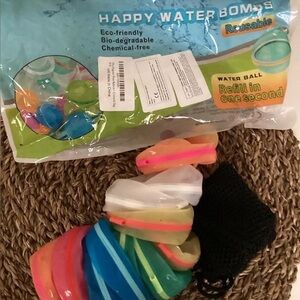 Set of 12 pcs magnetic water splash balls